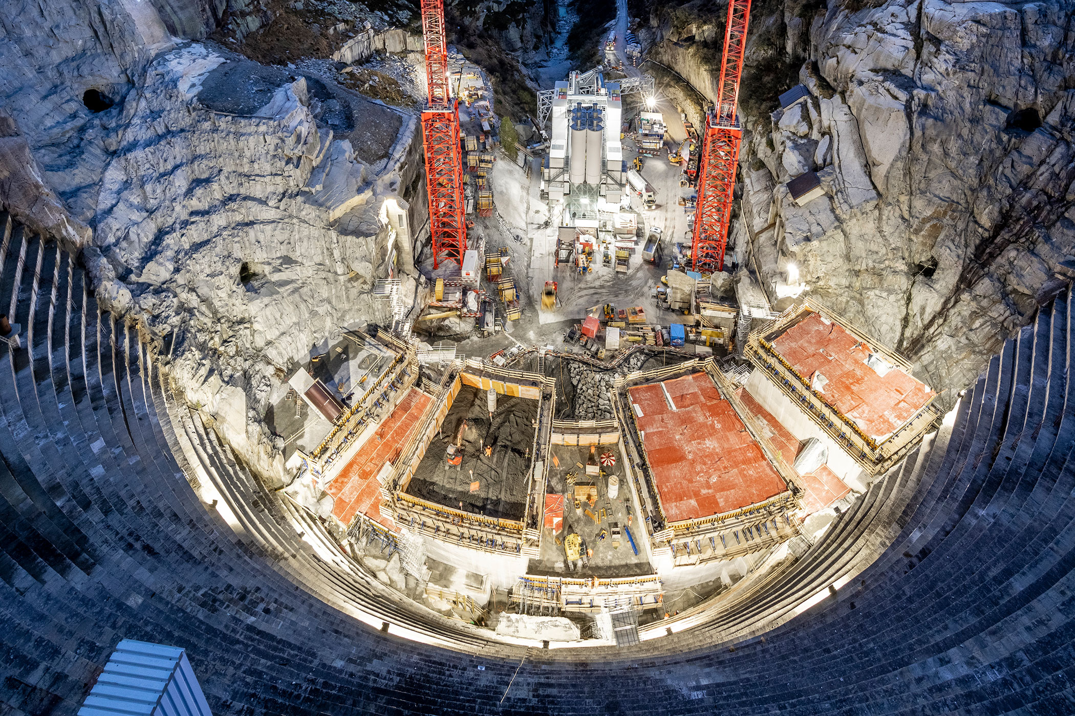 Baustelle Ersatz Staumauer Spitallamm (Kraftwerke Oberhasli AG/David Birri)